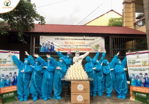 Hoàn thành 7500 suất cháo Nhung Hươu tới 2200 y bác sĩ chống dịch Covid-19 tại Bắc Giang